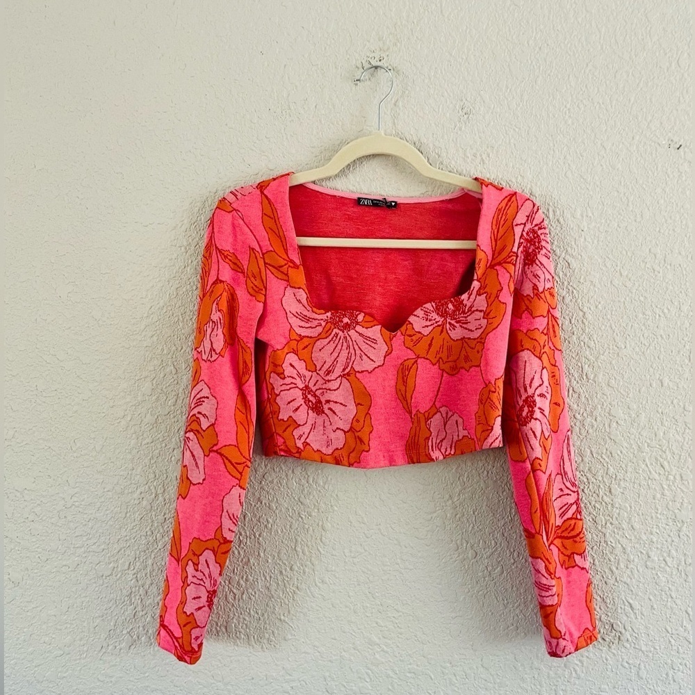 Zara Cropped Pink Floral Knit Top